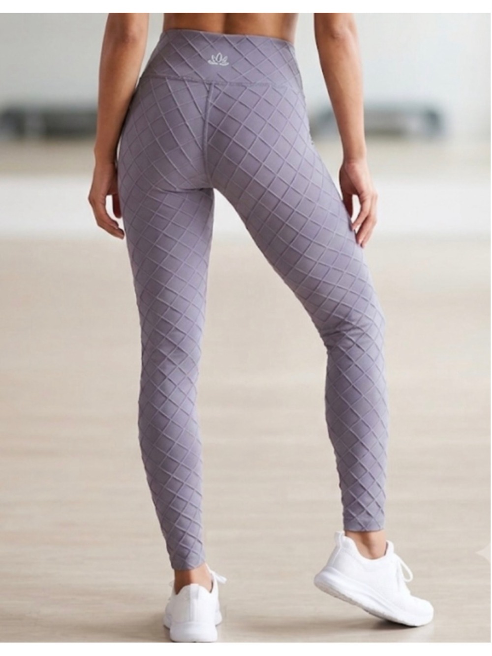 Women's Beyond Yoga Gray Quilted Leggings M